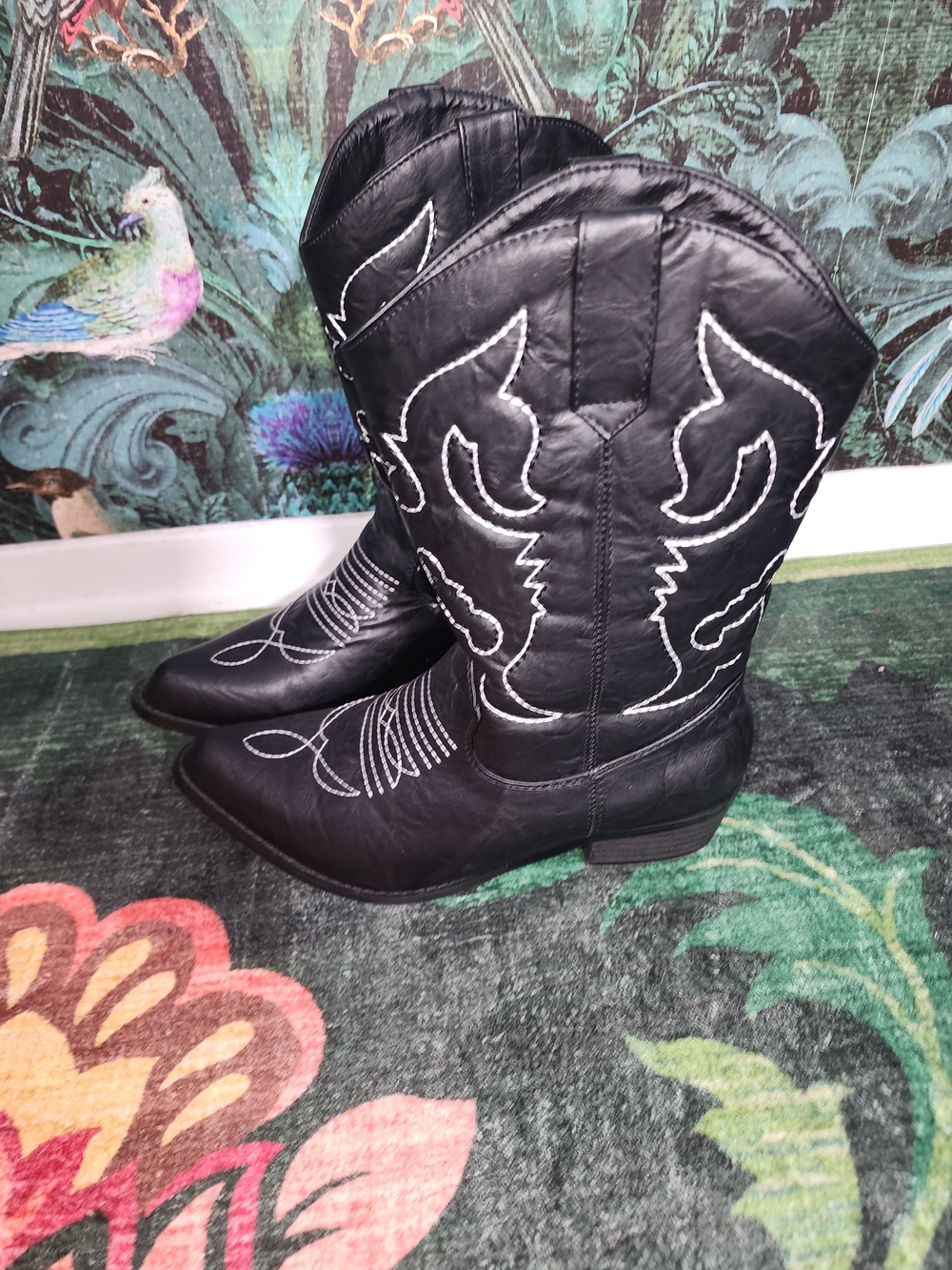 Black Western-Style Women's Ankle Cowboy Boots with White Stitching - Picture 3 of 5